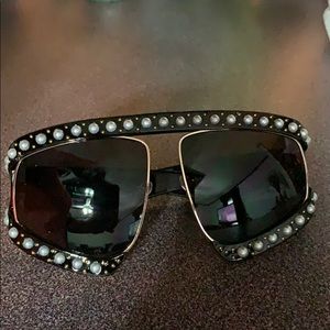 Pearls Bling Sunglasses (NEW)